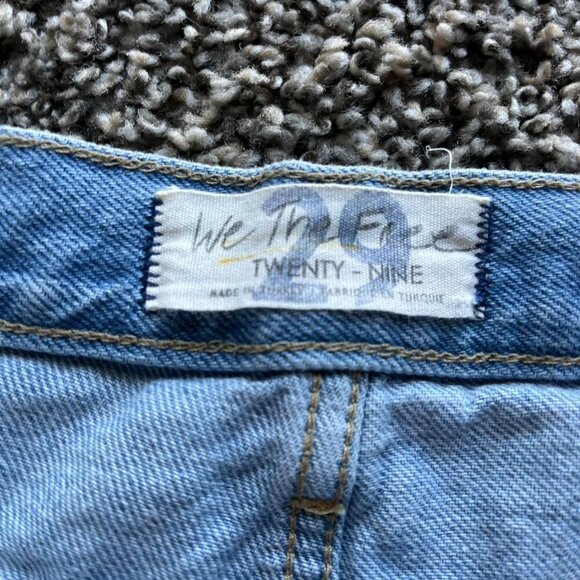 Y2K Blue Free People Relaxed Fit Denim Shorts, Button Up Fly, Women's Size 29 - Picture 3 of 6